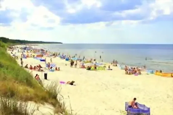 Plaża w Grzybowie — wypoczynek nad morzem